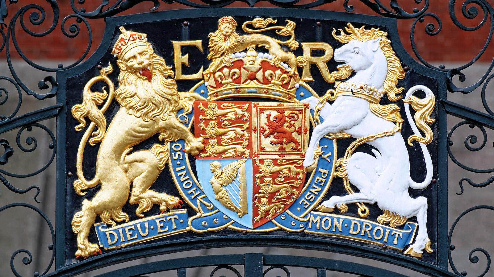 What is a Coat of Arms?