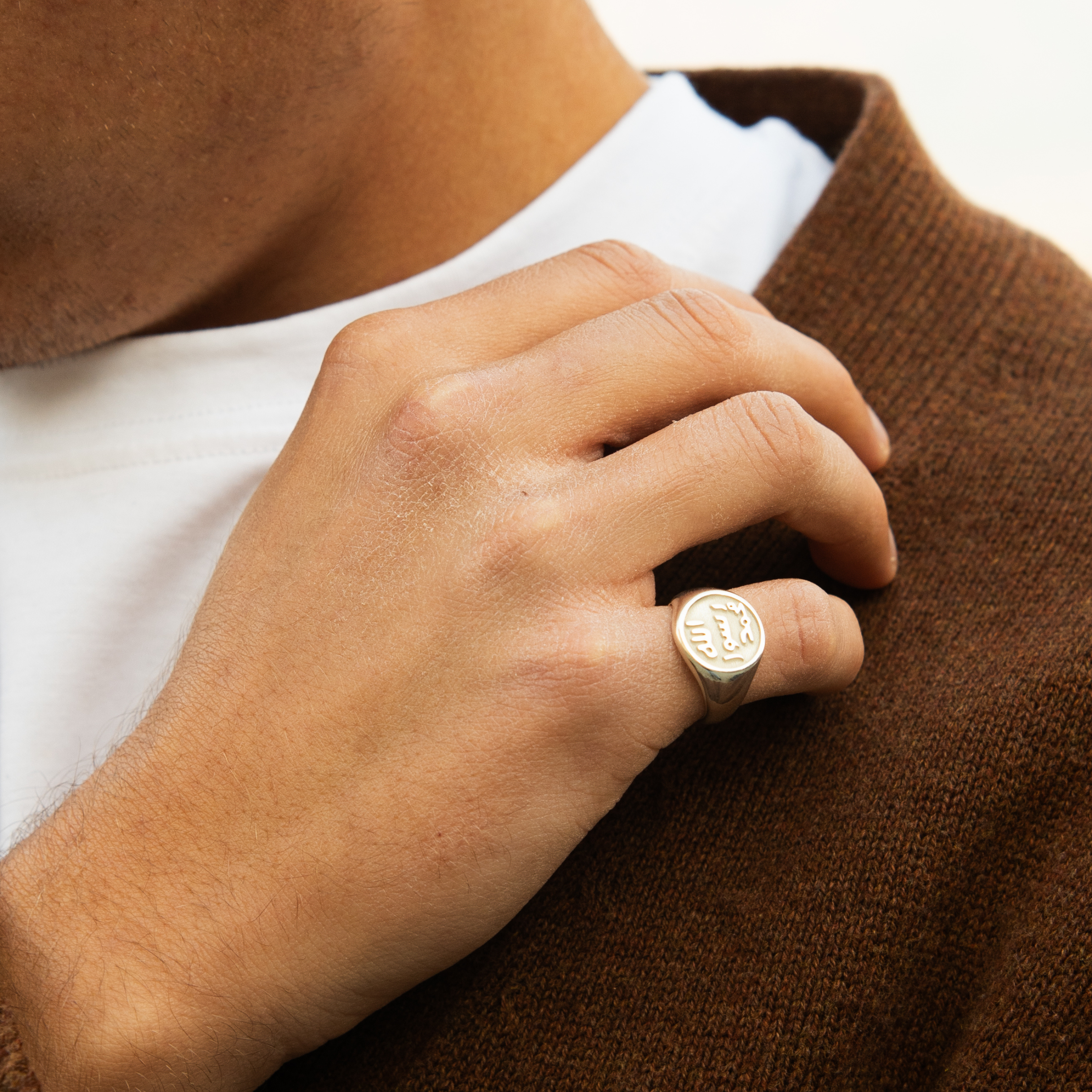 Chevalière Personnalisée en Argent Massif avec Blason
