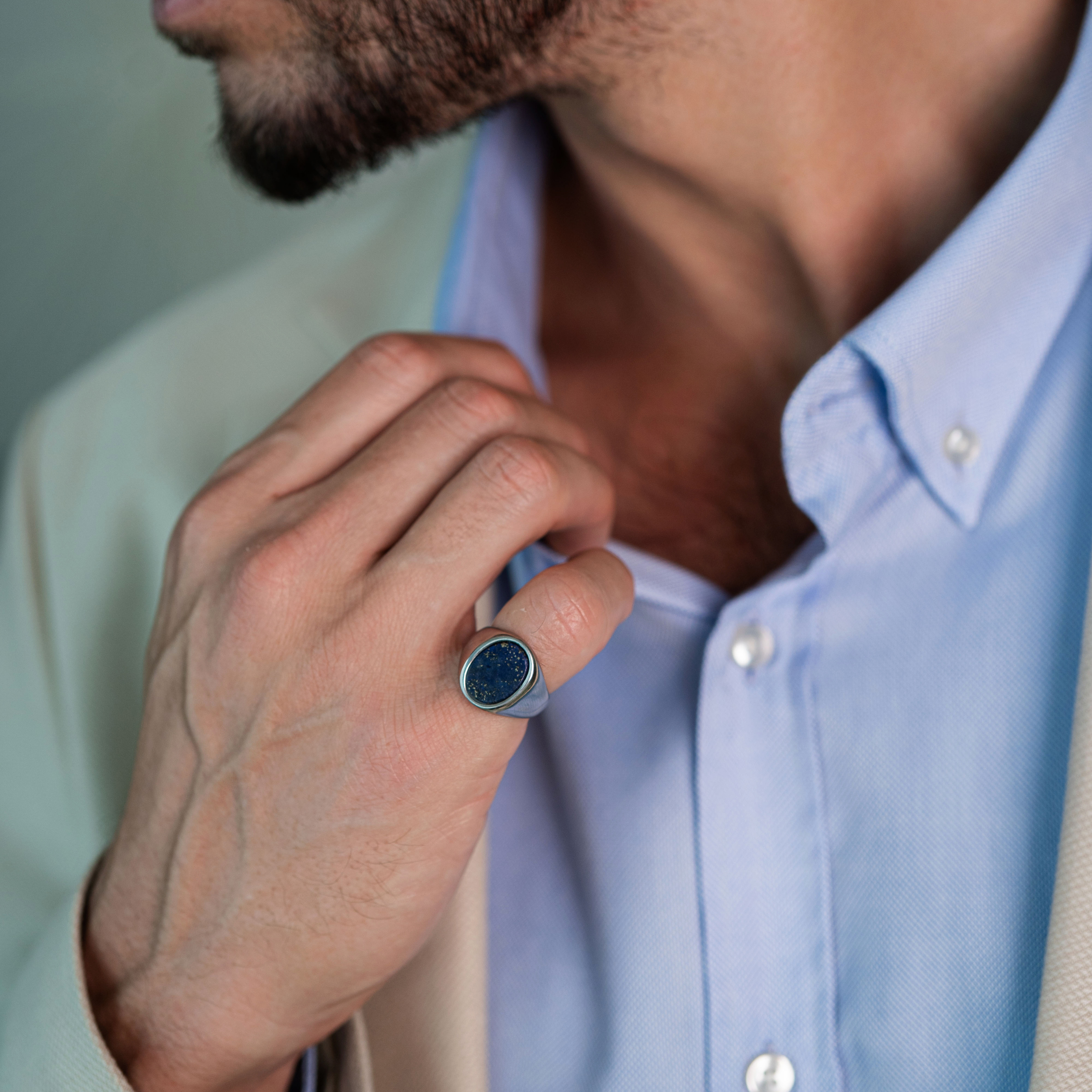 Anillo de sello de lapislázuli