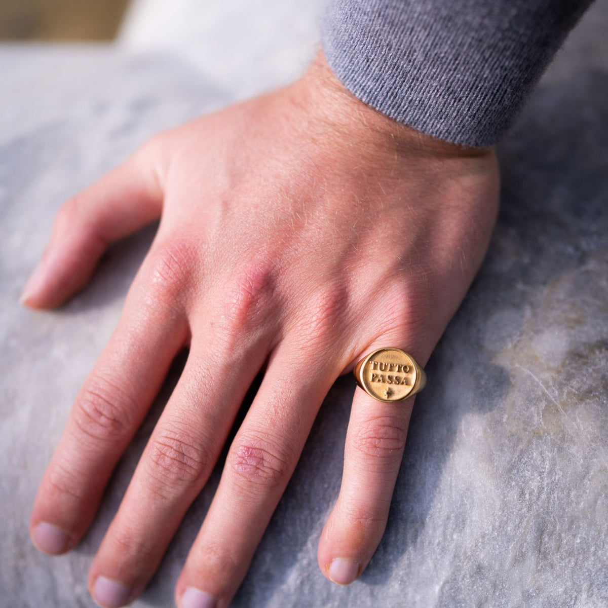 Tutto Passa Signet Ring