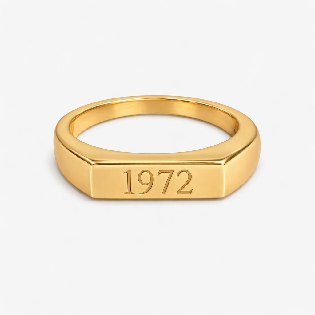 Personalized Square Signet Ring with Engraved Date or Name