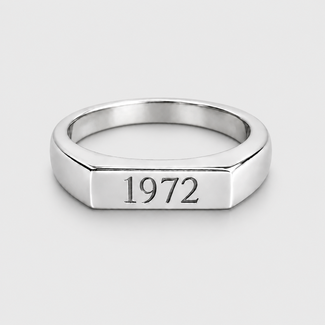 Anillo sello de plata de ley personalizado con iniciales grabadas