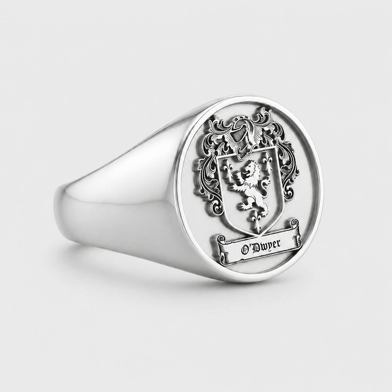 Anillo de sello personalizado de plata de ley con escudo de armas